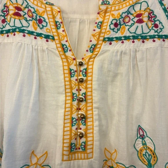 ANTHROPOLOGIE AKEMI + KIN Bisbee Embroidered Top White Yellow Women’s Size 4 - Picture 7 of 10